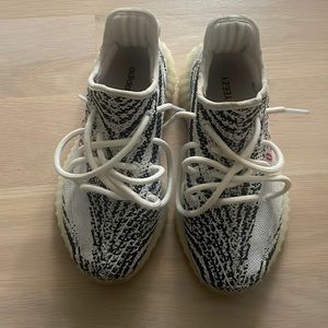 100% authentic yeezy sneakers